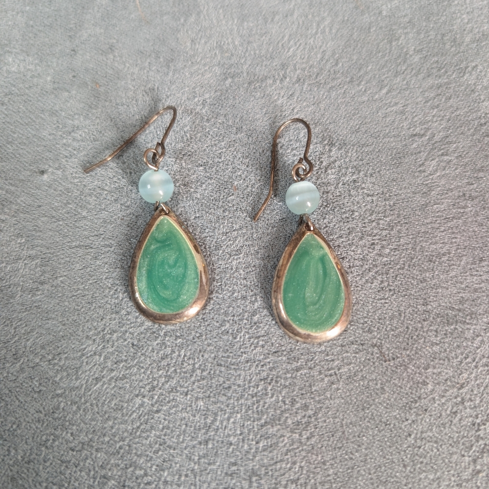 Elegant Silver and Green Teardrop Earrings